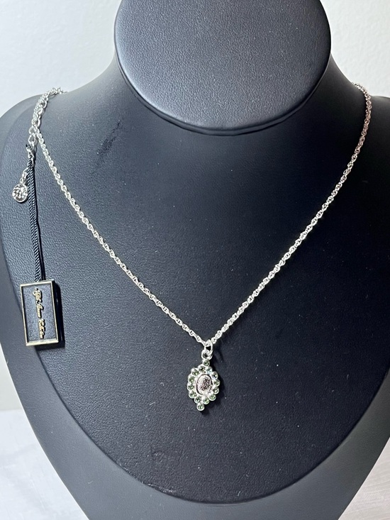 Fifth Avenue Jewelry - New fifth Avenue pendant and chain. 
Butler
New with tag